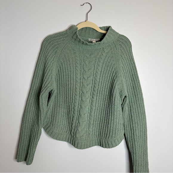 Sweater - Picture 3 of 5